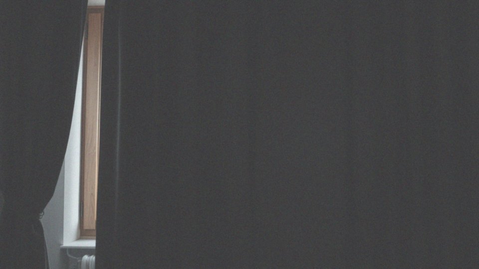 Jakie są właściwości zasłon black out?